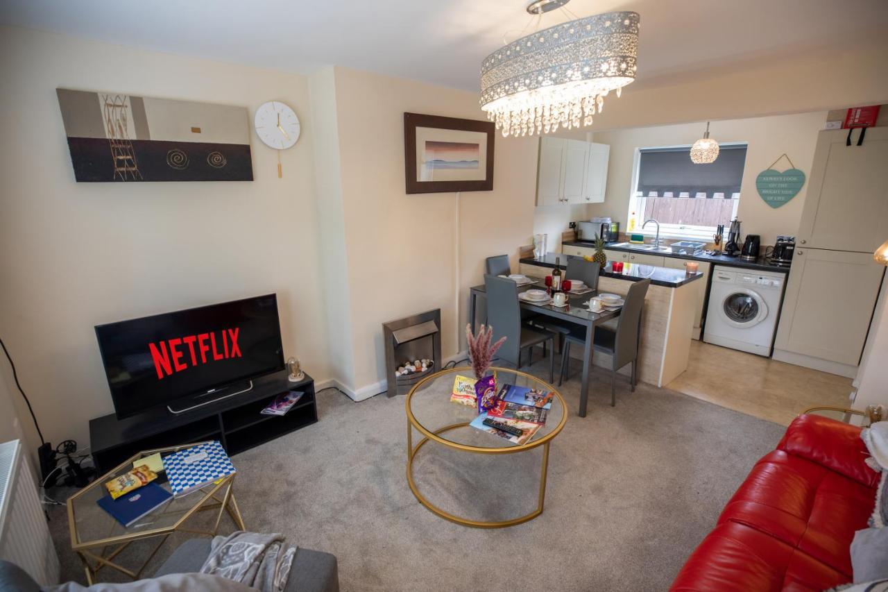 Og Stays Ii- 3Bedroom House Near Nissan & Stadium, Free Parking Sunderland  Exterior foto