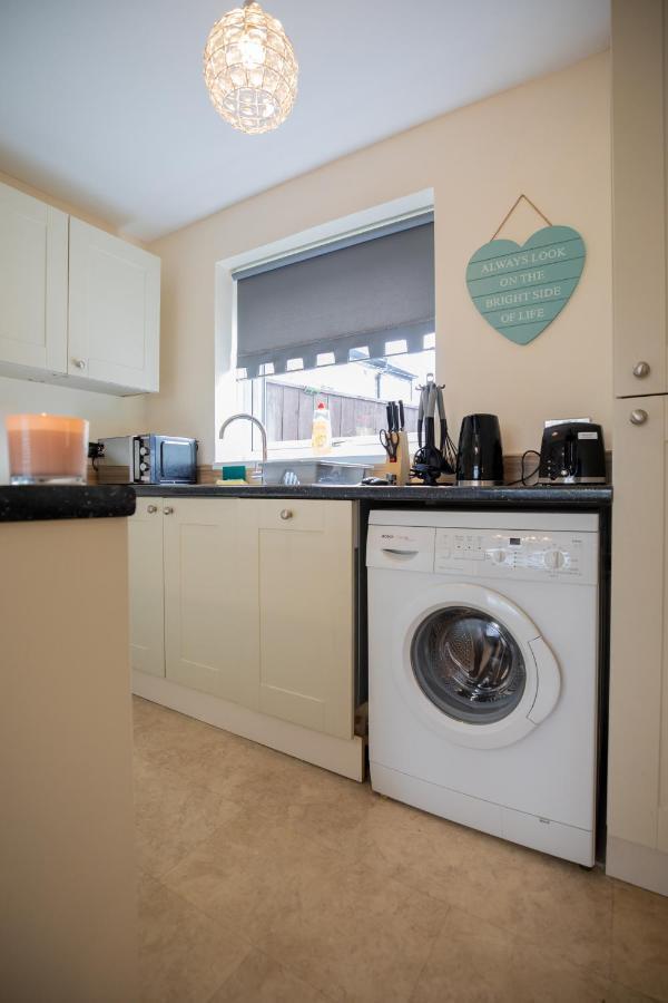 Og Stays Ii- 3Bedroom House Near Nissan & Stadium, Free Parking Sunderland  Exterior foto