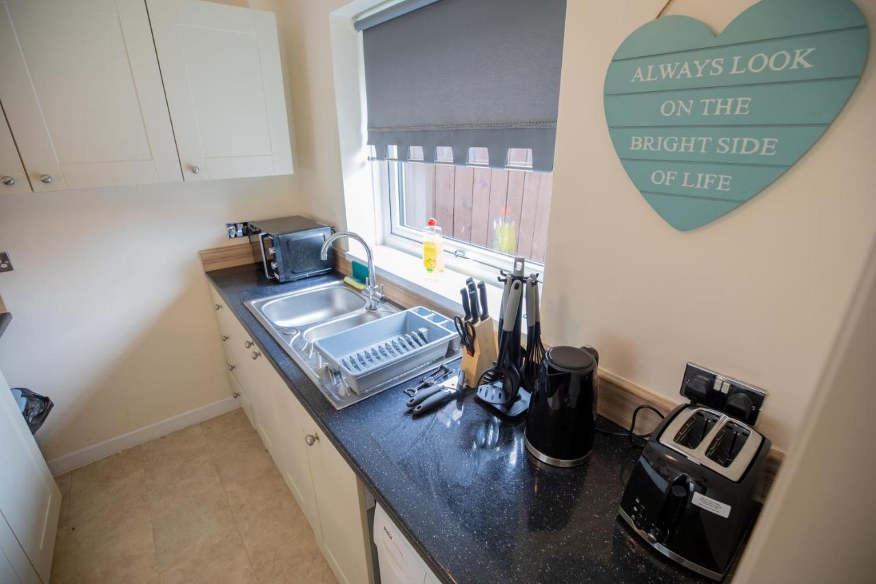 Og Stays Ii- 3Bedroom House Near Nissan & Stadium, Free Parking Sunderland  Exterior foto